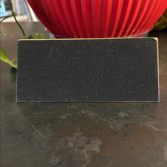 Indiri Collection Brown Sign - Picture 3 of 3